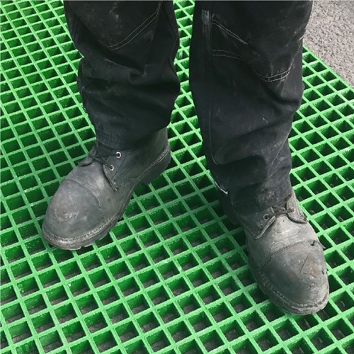 Square Mesh Grating